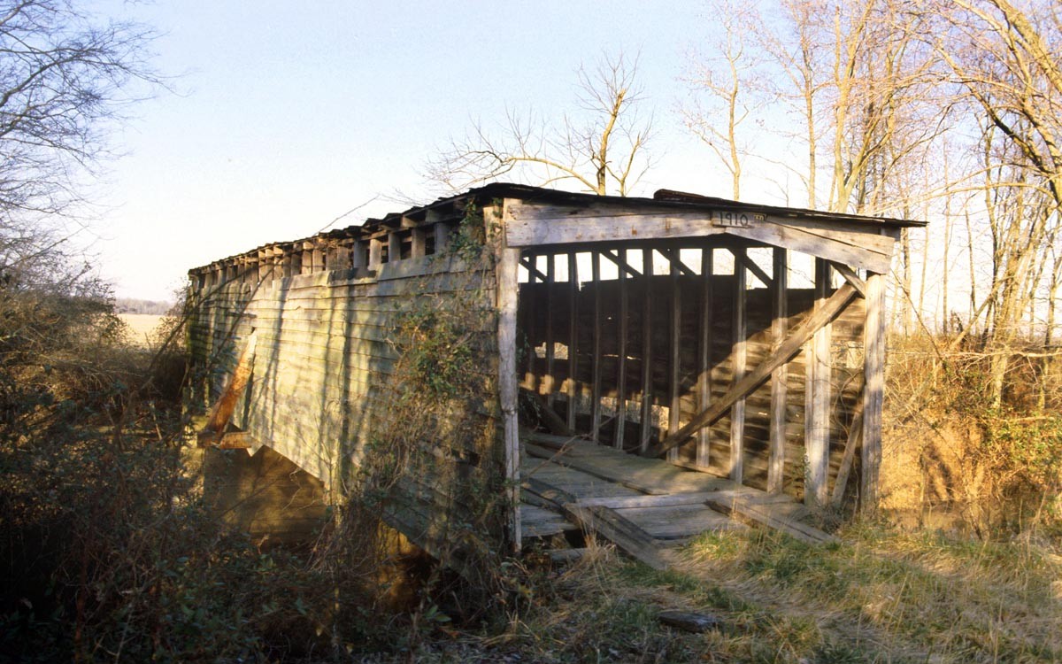Parks Covered Bridge in Obion County